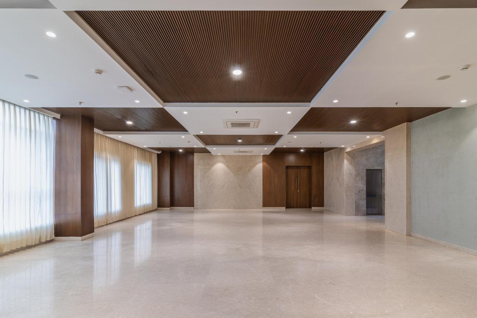 Royal Embassy Hotel Ероде Екстериор снимка