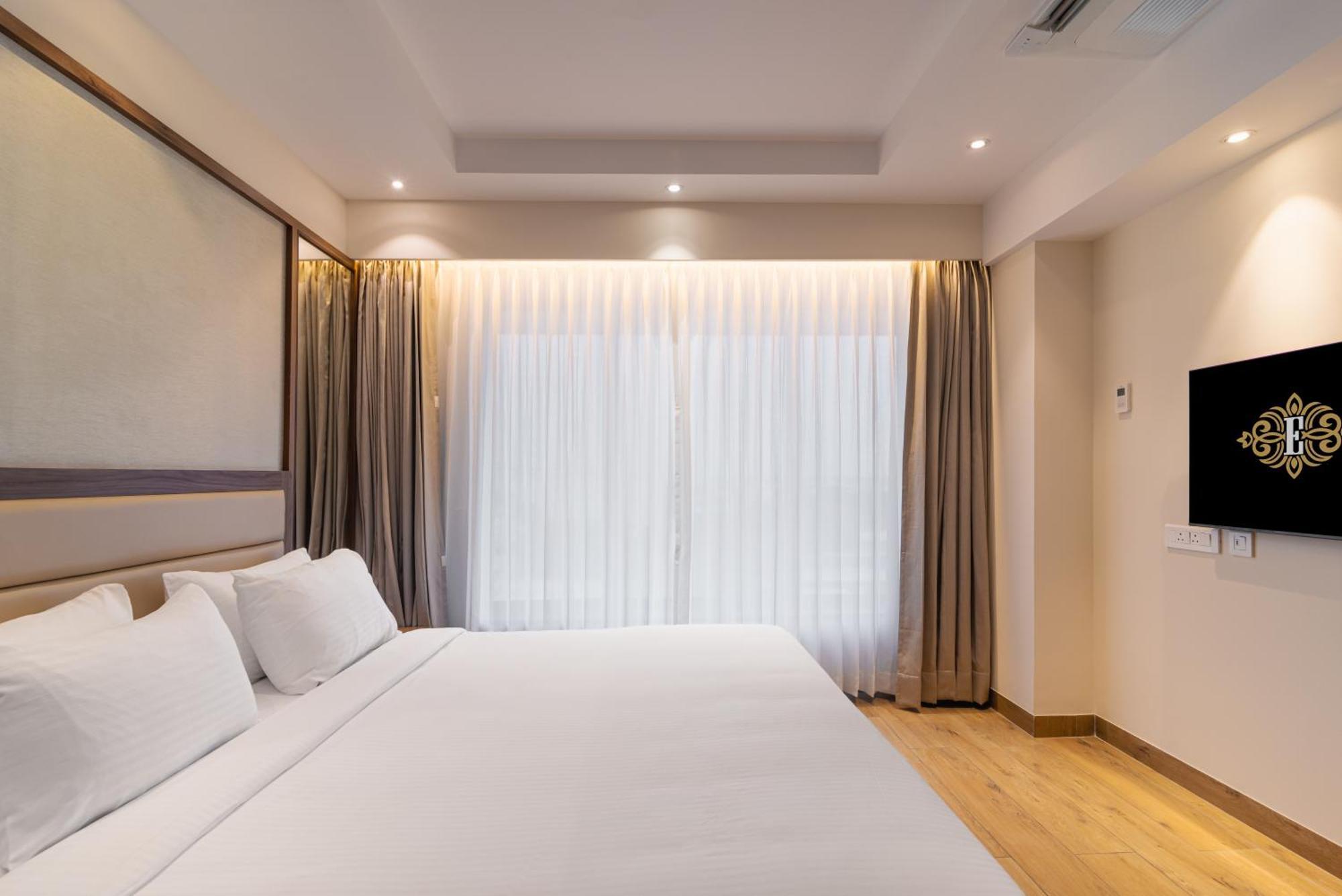 Royal Embassy Hotel Ероде Екстериор снимка