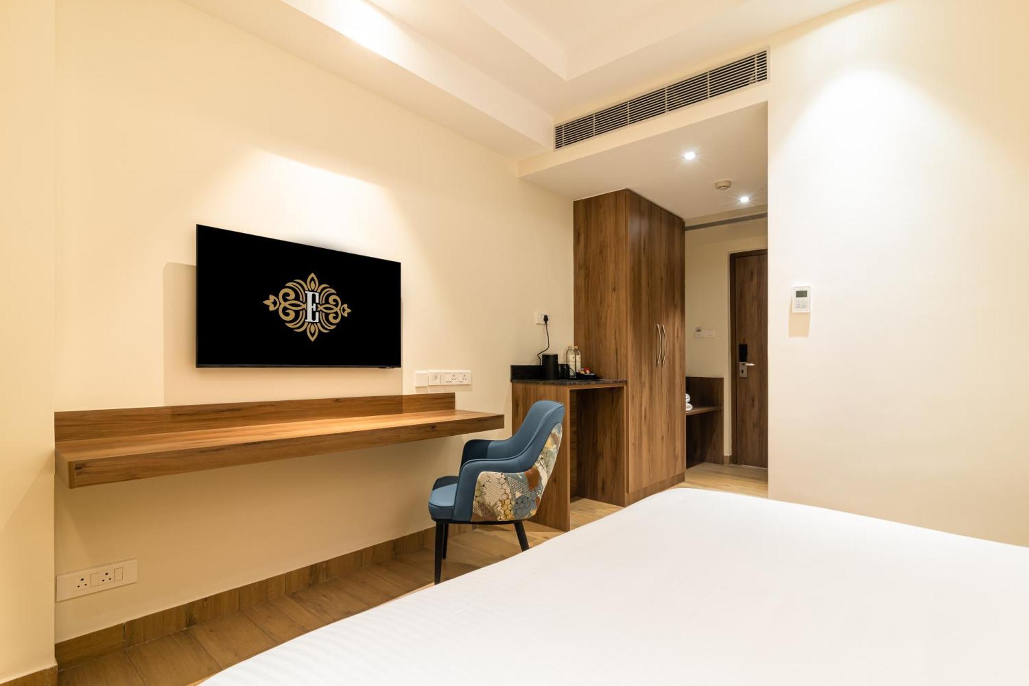 Royal Embassy Hotel Ероде Екстериор снимка