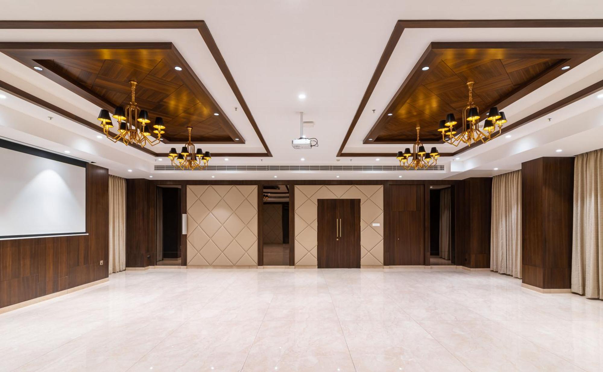 Royal Embassy Hotel Ероде Екстериор снимка